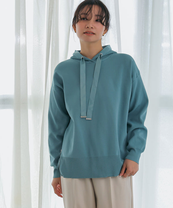 軽量ニットパーカー