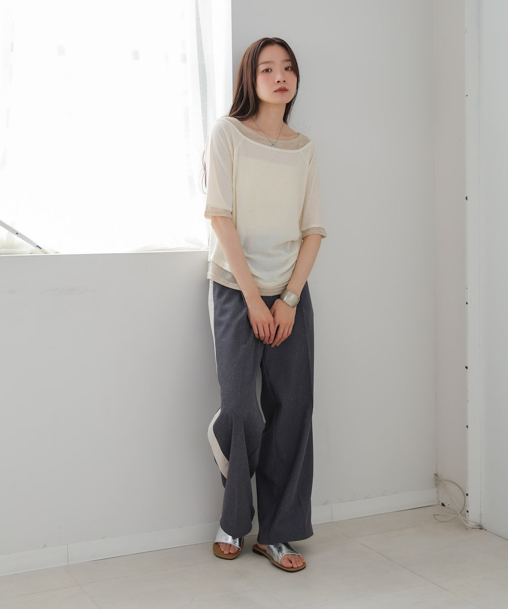 レイヤードオフショル風カットトップス