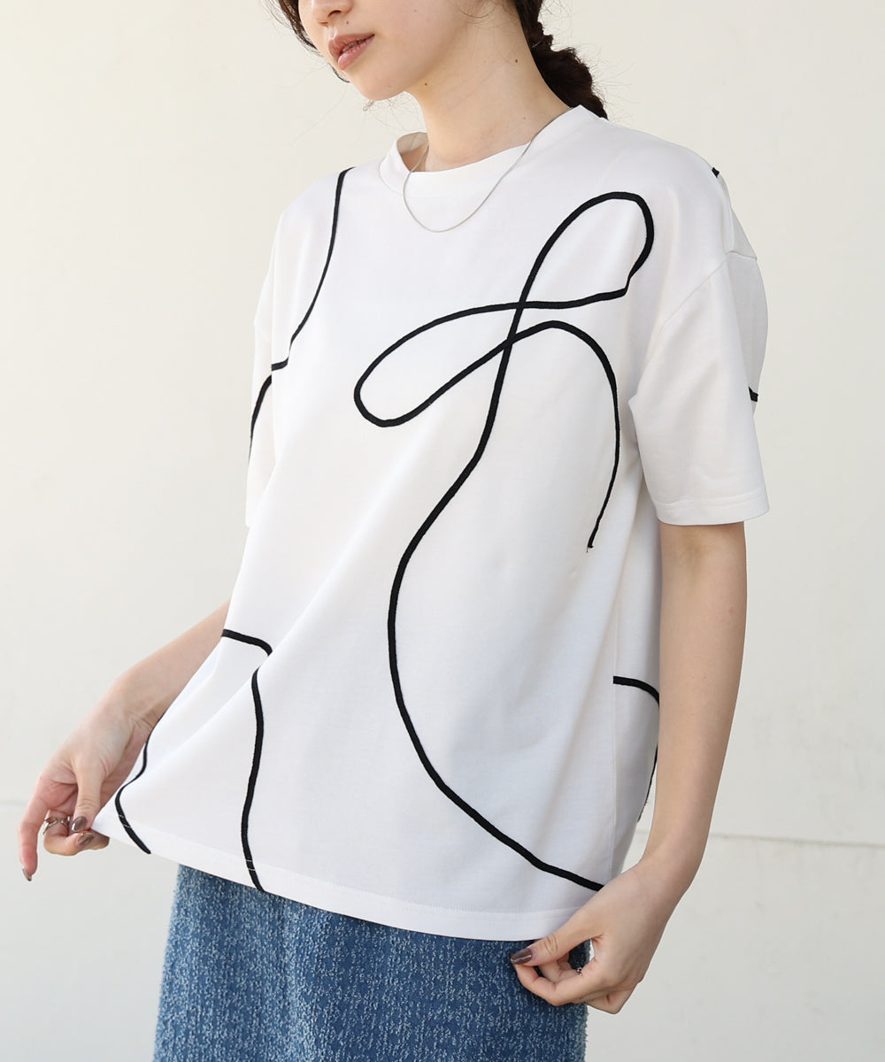 コード刺繡使いＴシャツ