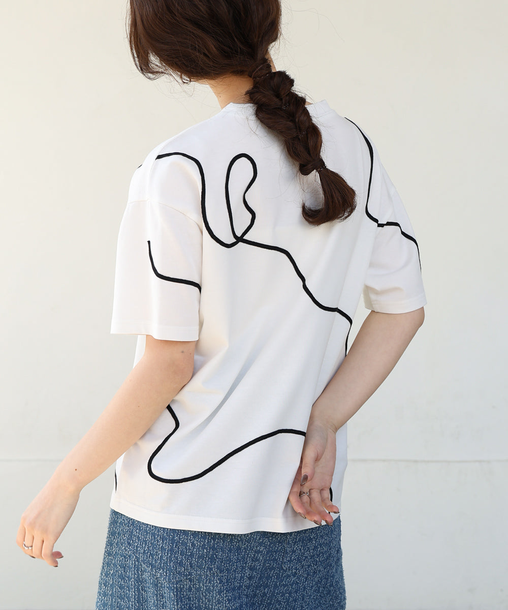 コード刺繡使いＴシャツ