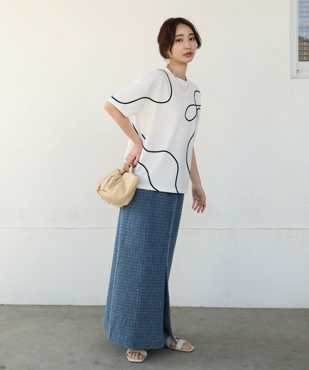 コード刺繡使いＴシャツ