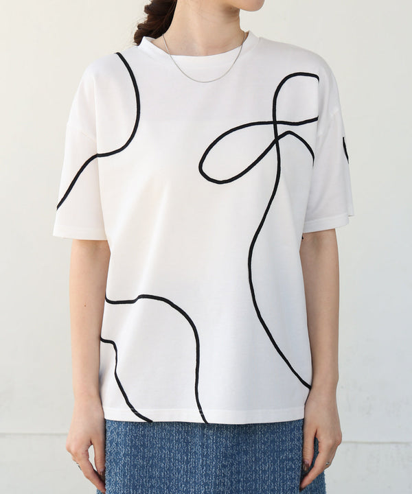 コード刺繡使いＴシャツ