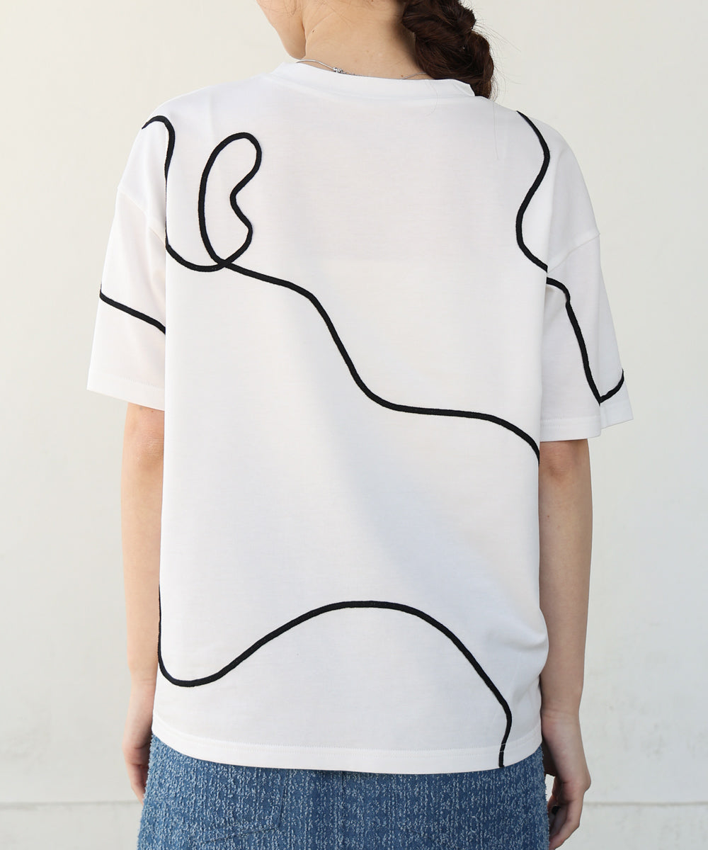 コード刺繡使いＴシャツ