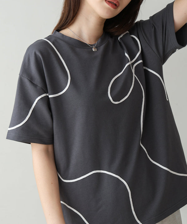 コード刺繡使いＴシャツ