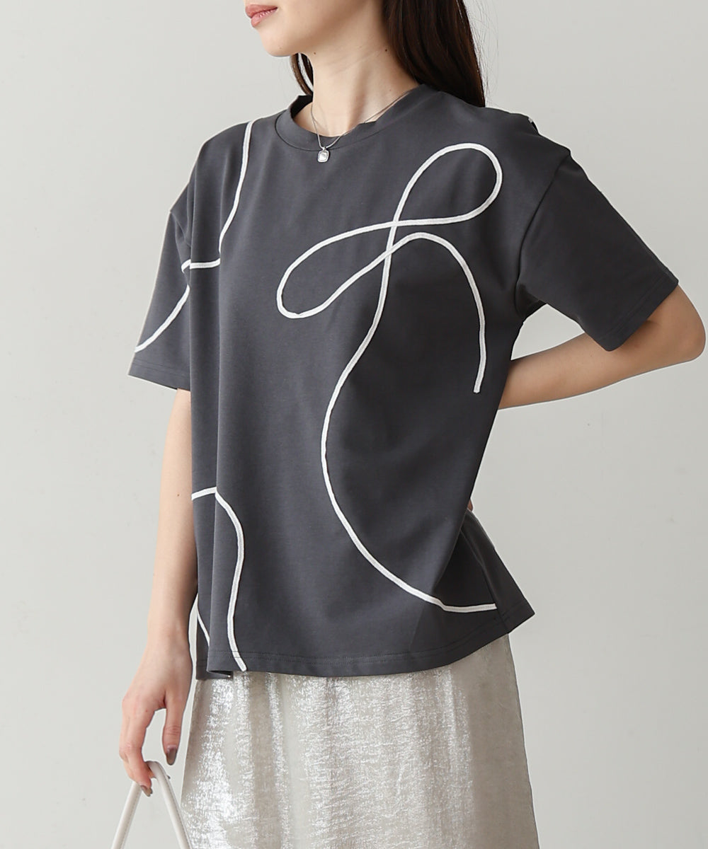 コード刺繡使いＴシャツ