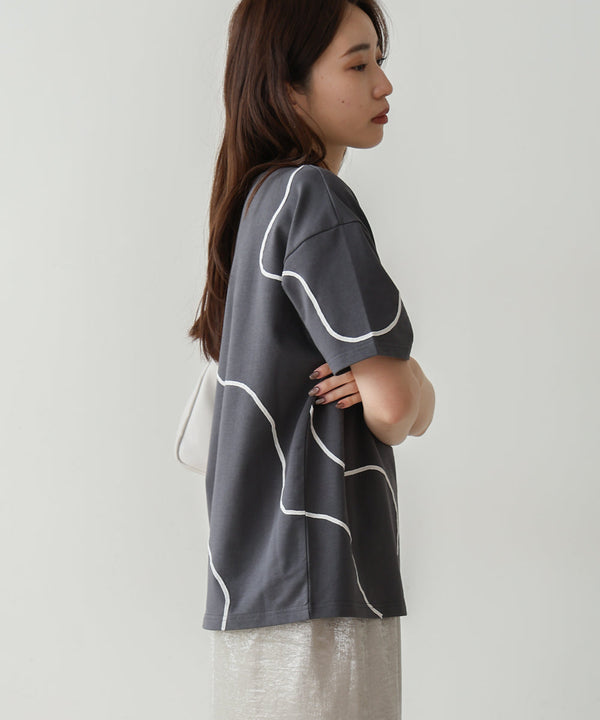 コード刺繡使いＴシャツ