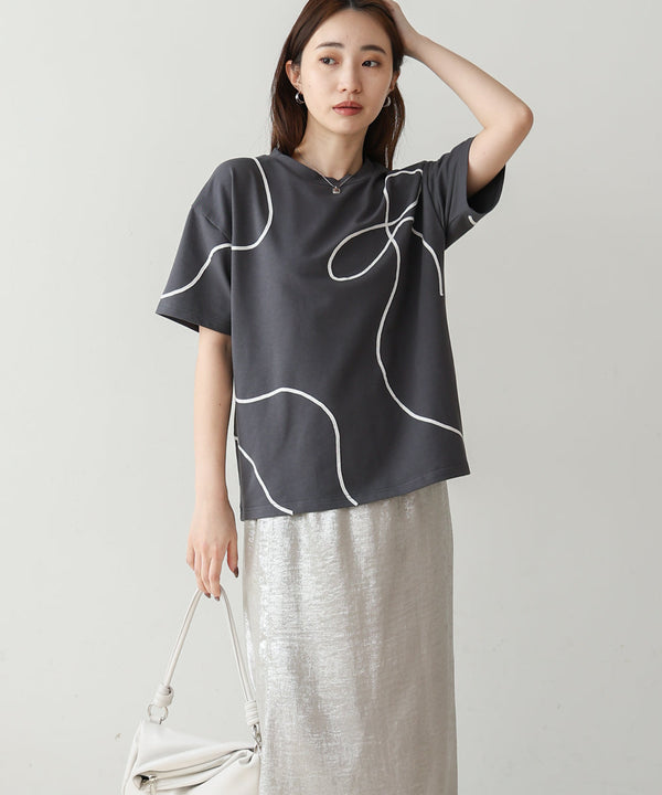 コード刺繡使いＴシャツ