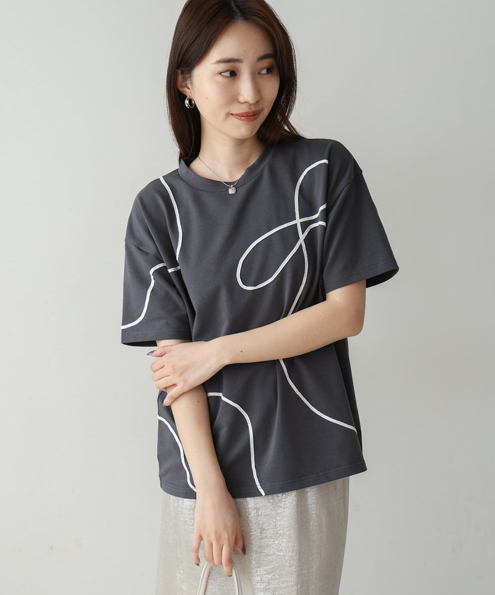 コード刺繡使いＴシャツ
