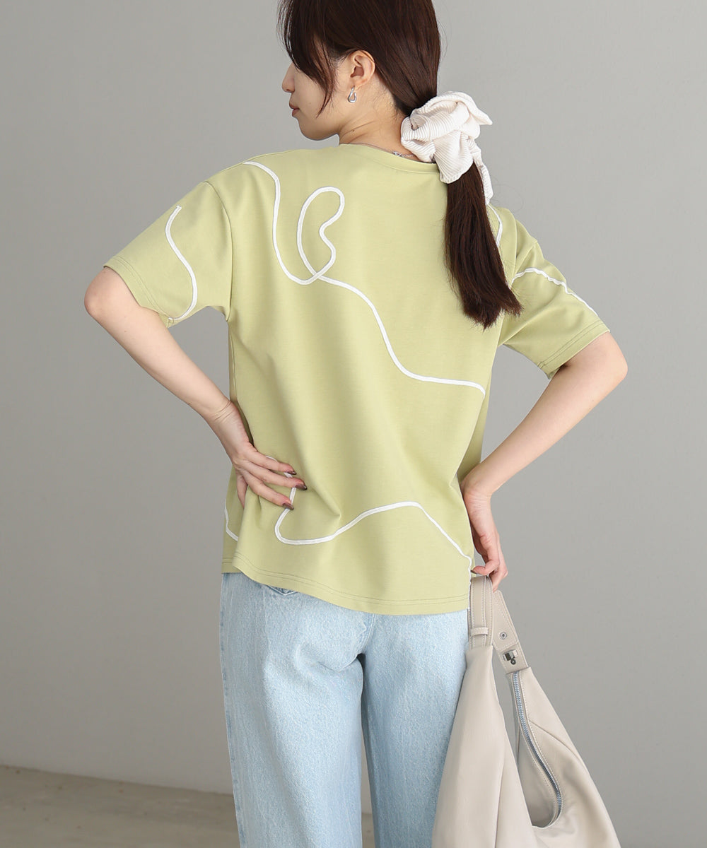 コード刺繡使いＴシャツ
