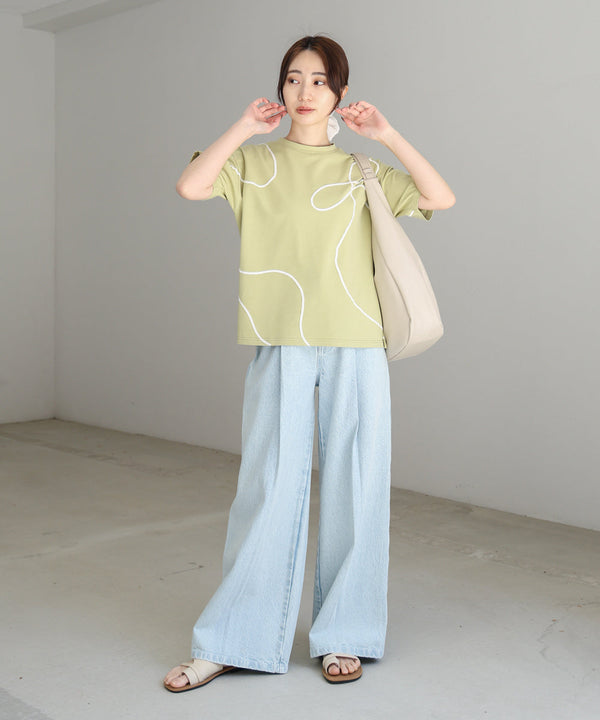 コード刺繡使いＴシャツ