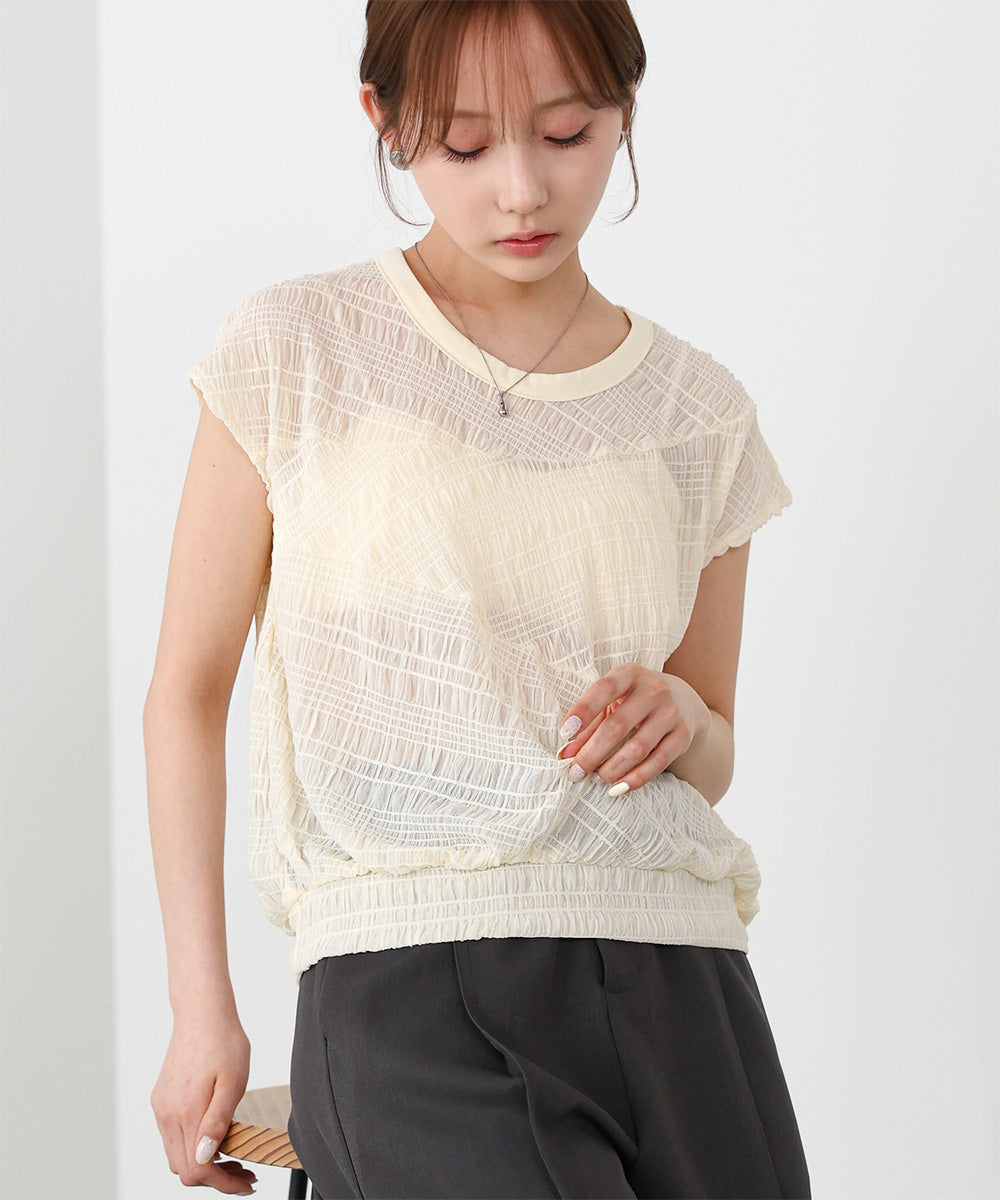 シャーリング切り替えトップス