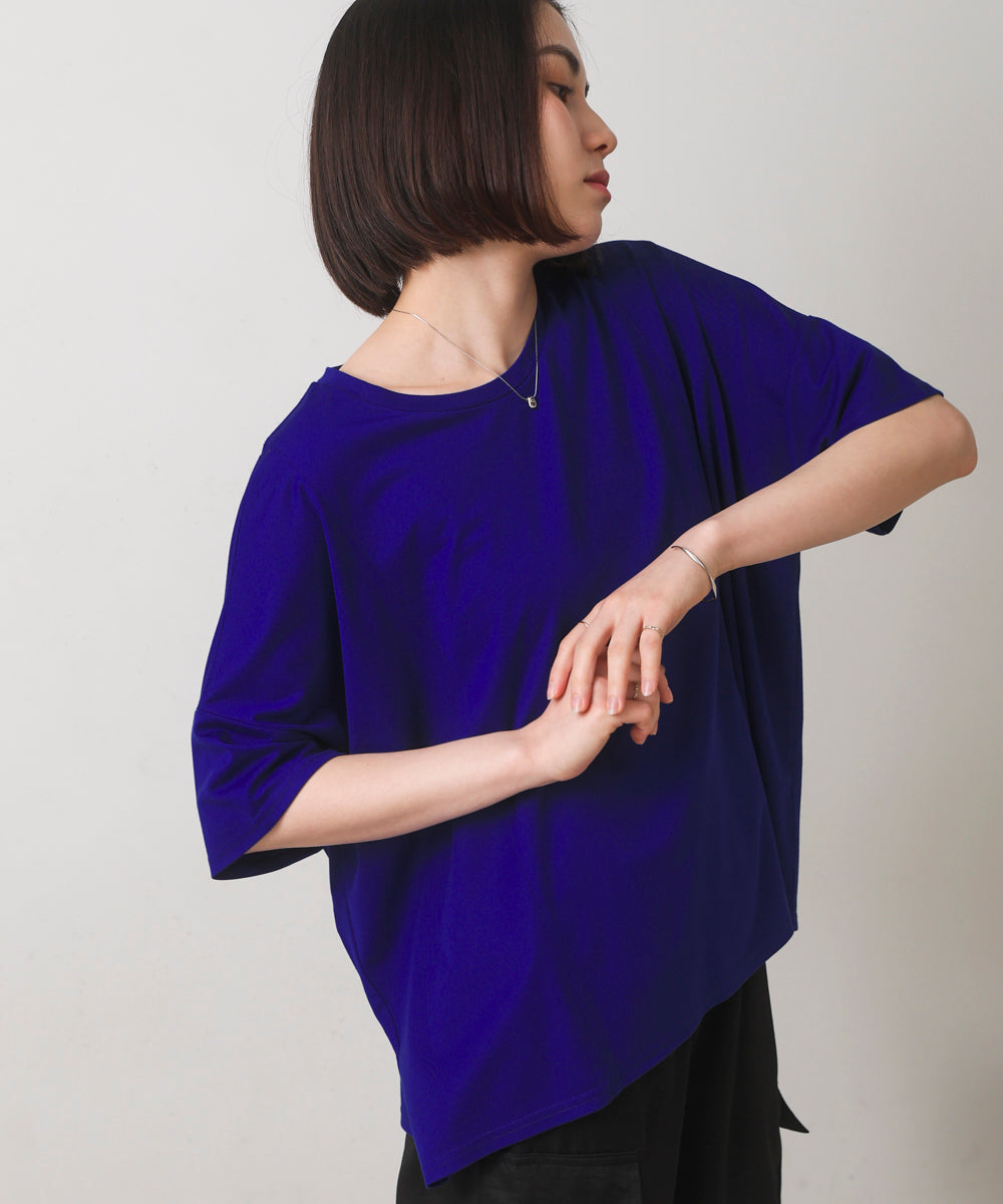 夏に嬉しい機能素材トップス