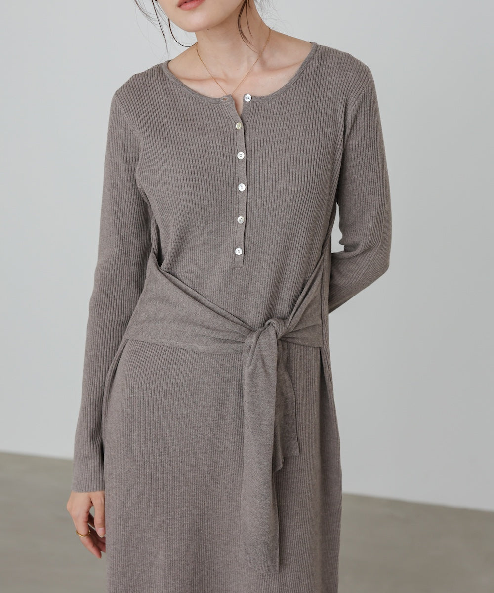 レイヤード風ウエスト結びリブニットワンピース
