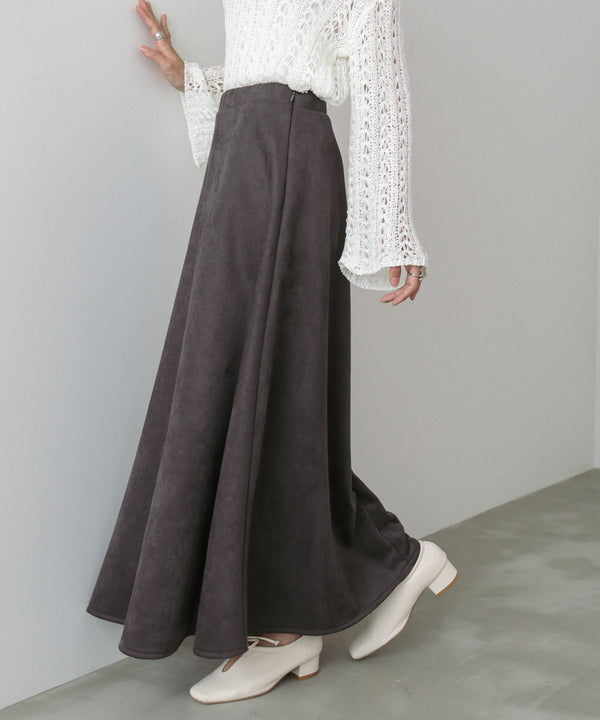 スウェードロングスカート