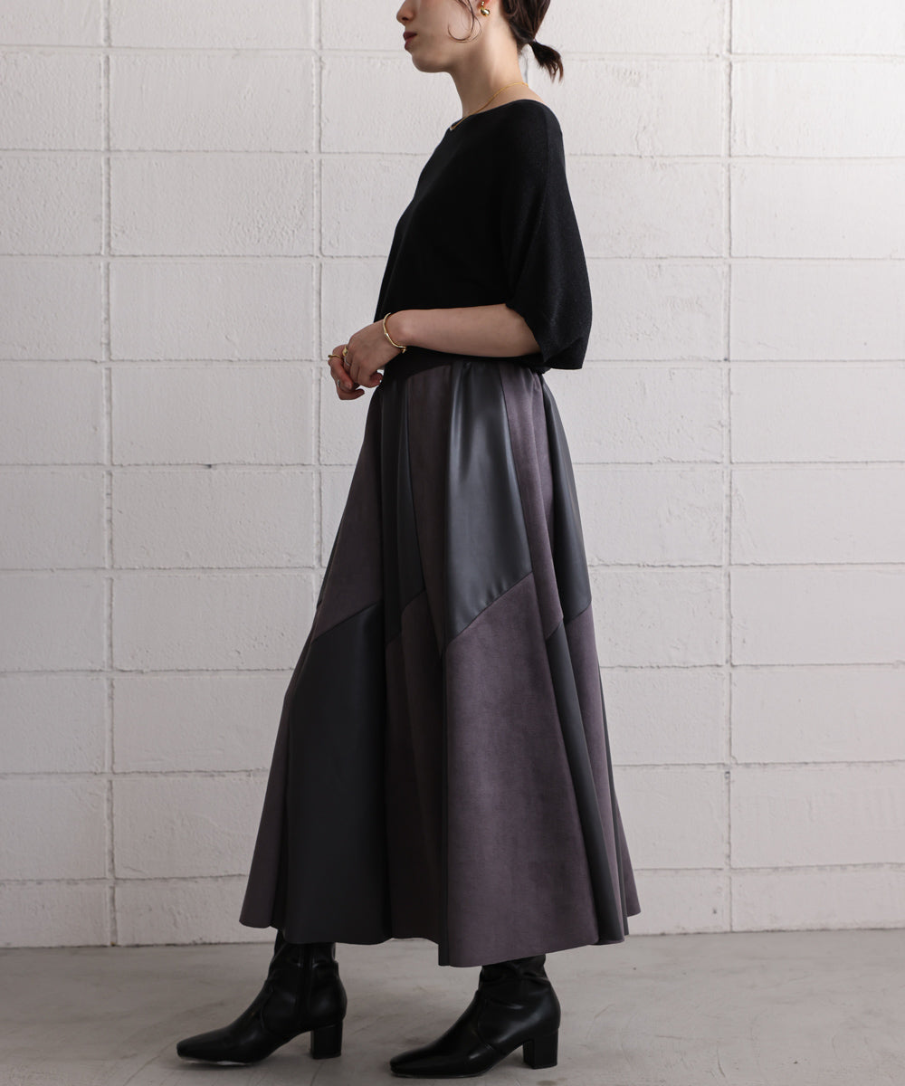 フェイクレザーフレアスカート