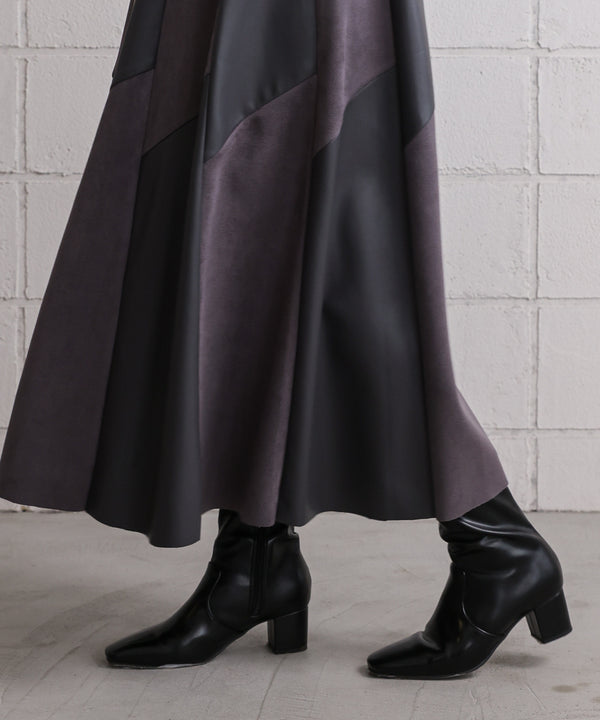 フェイクレザーフレアスカート