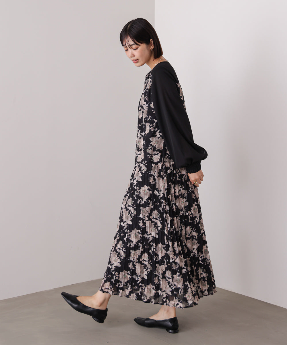 ブージュルード（Bou Jeloud）/ジャガードプリーツワンピース ジャガードプリーツワンピース