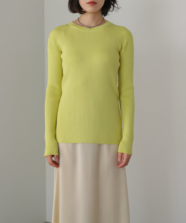 コンフォータブルエアーラウンドネックプルオーバー