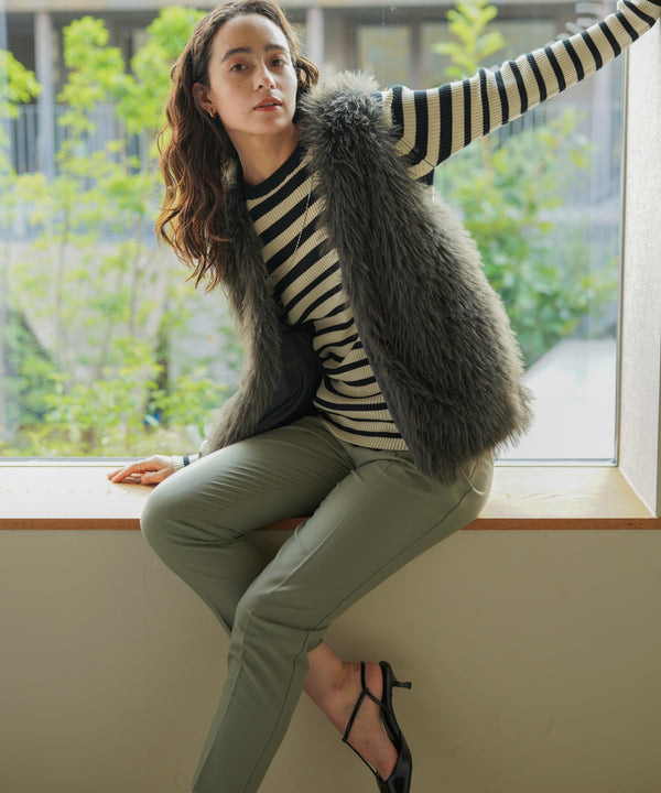 コンフォータブルエアーラウンドネックプルオーバー