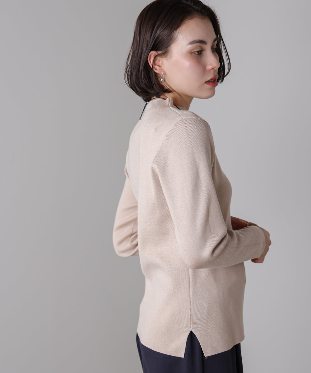 ハイネック総針ニットプルオーバー