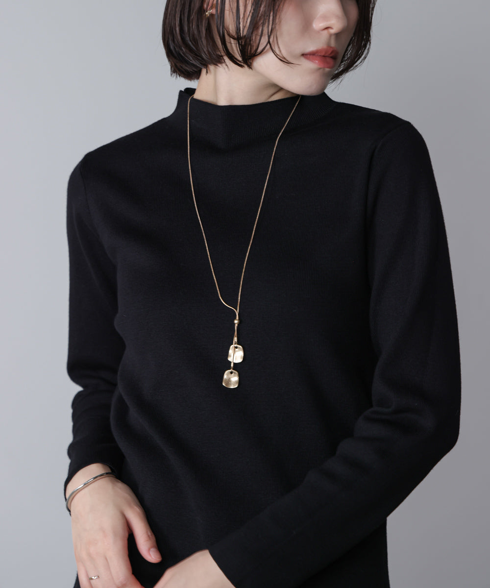 ハイネック総針ニットプルオーバー