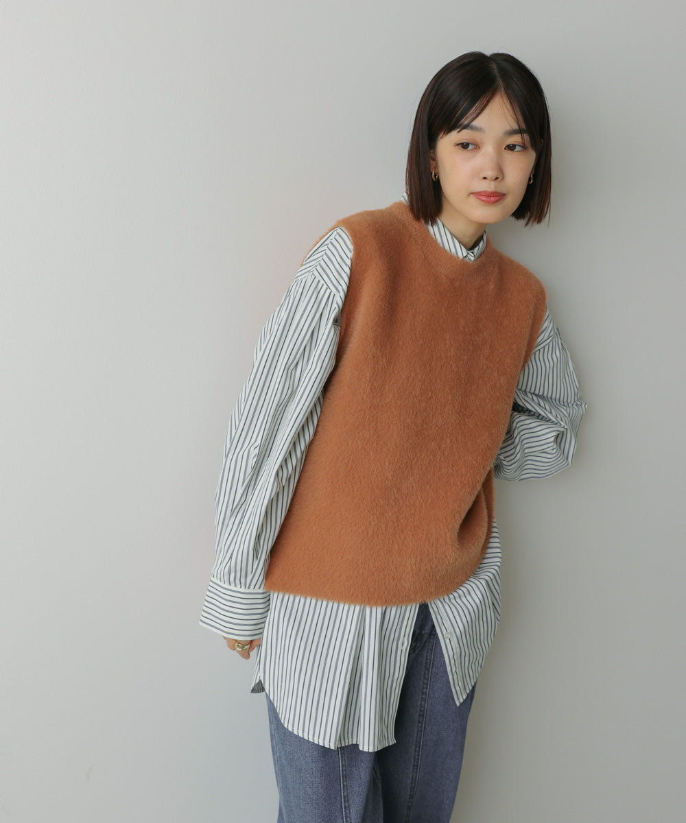 ダブルフェイスフェザースリットベスト