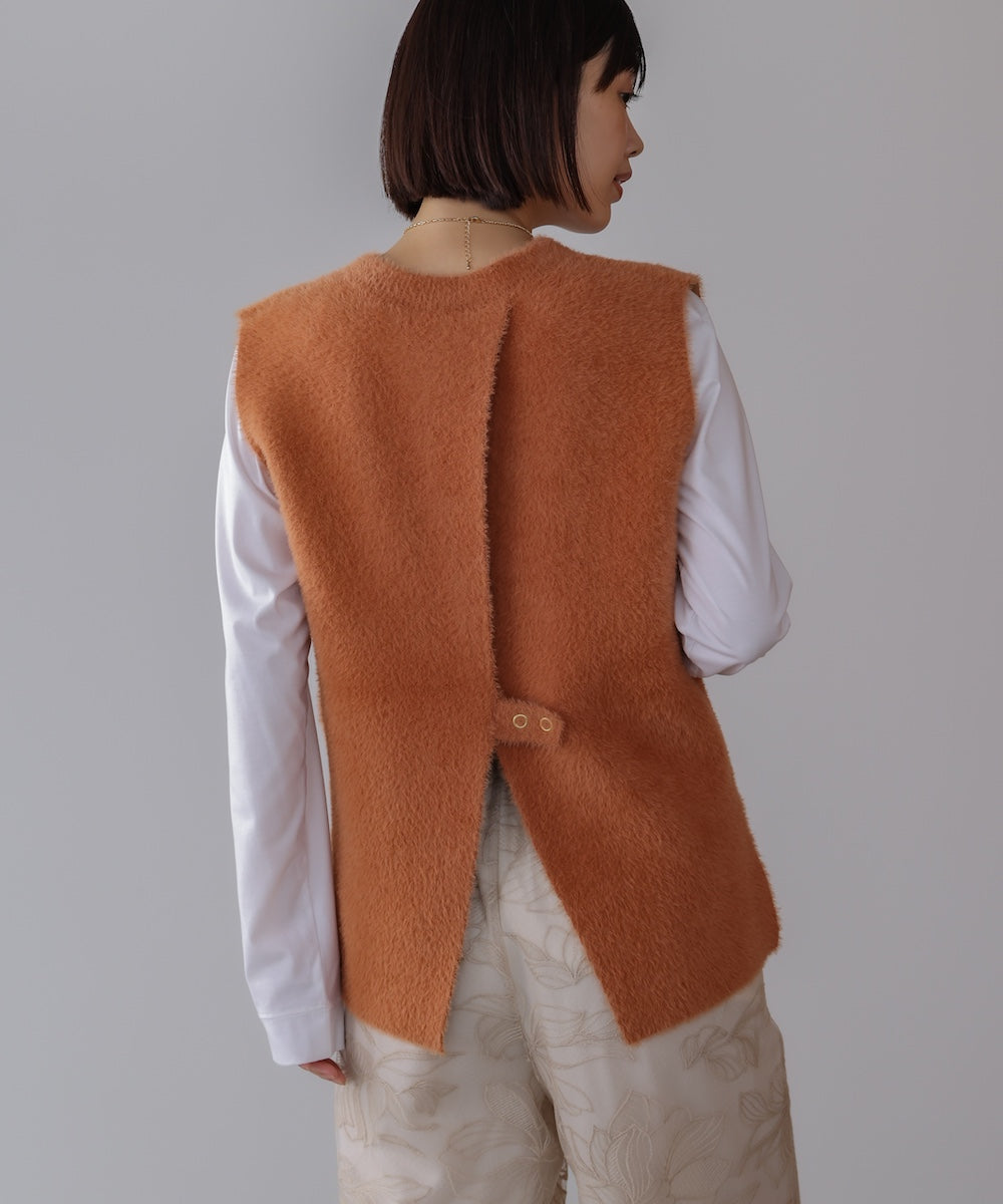 ダブルフェイスフェザースリットベスト