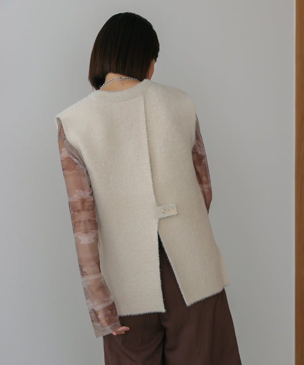 ダブルフェイスフェザースリットベスト