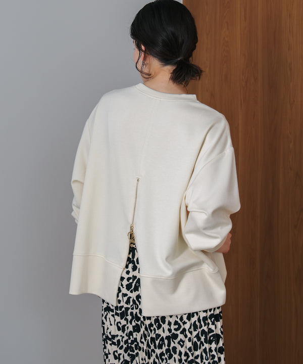 パウンドストレッチバックＺｉｐプルオーバー