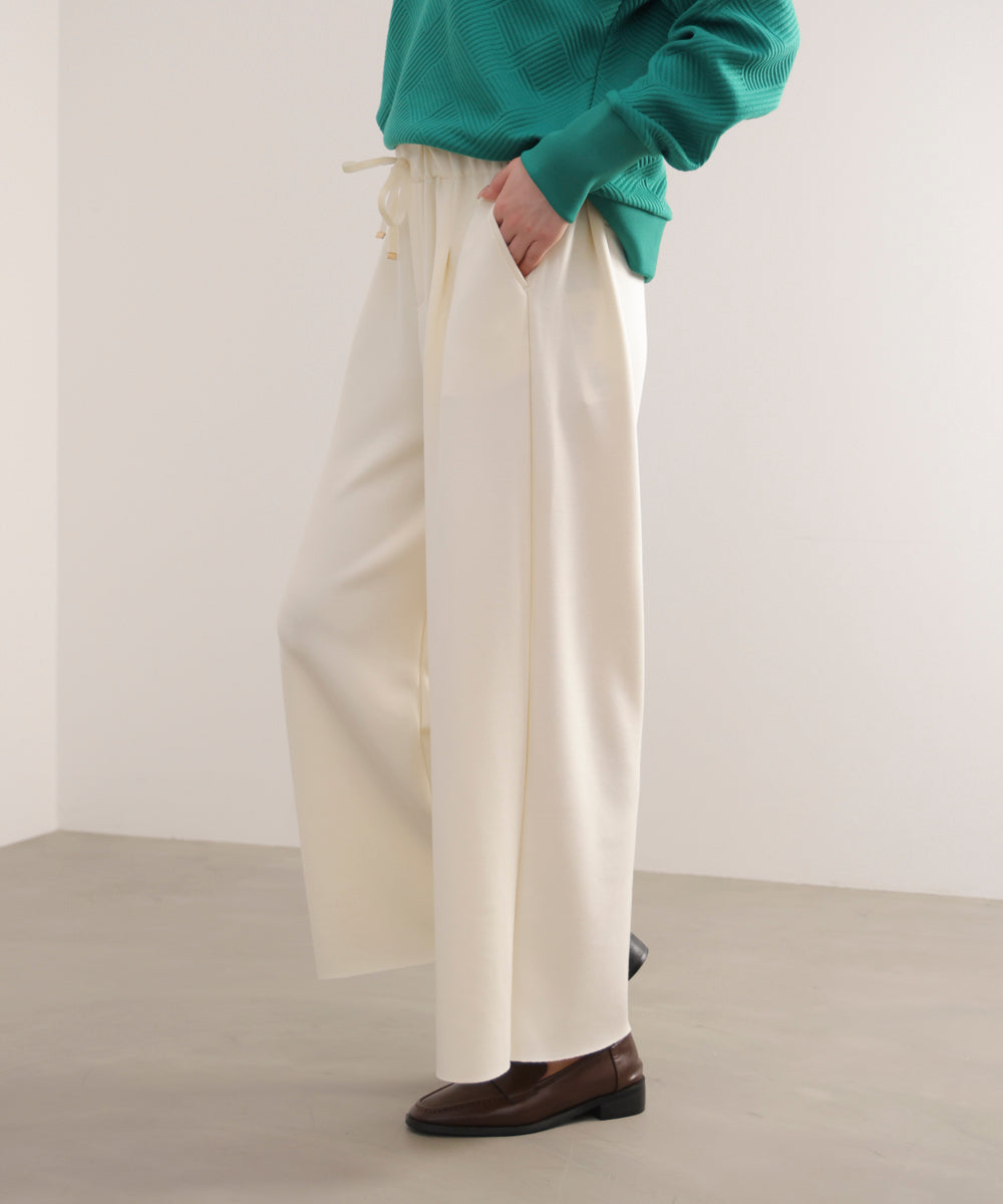 パウンドストレッチセミワイドパンツ