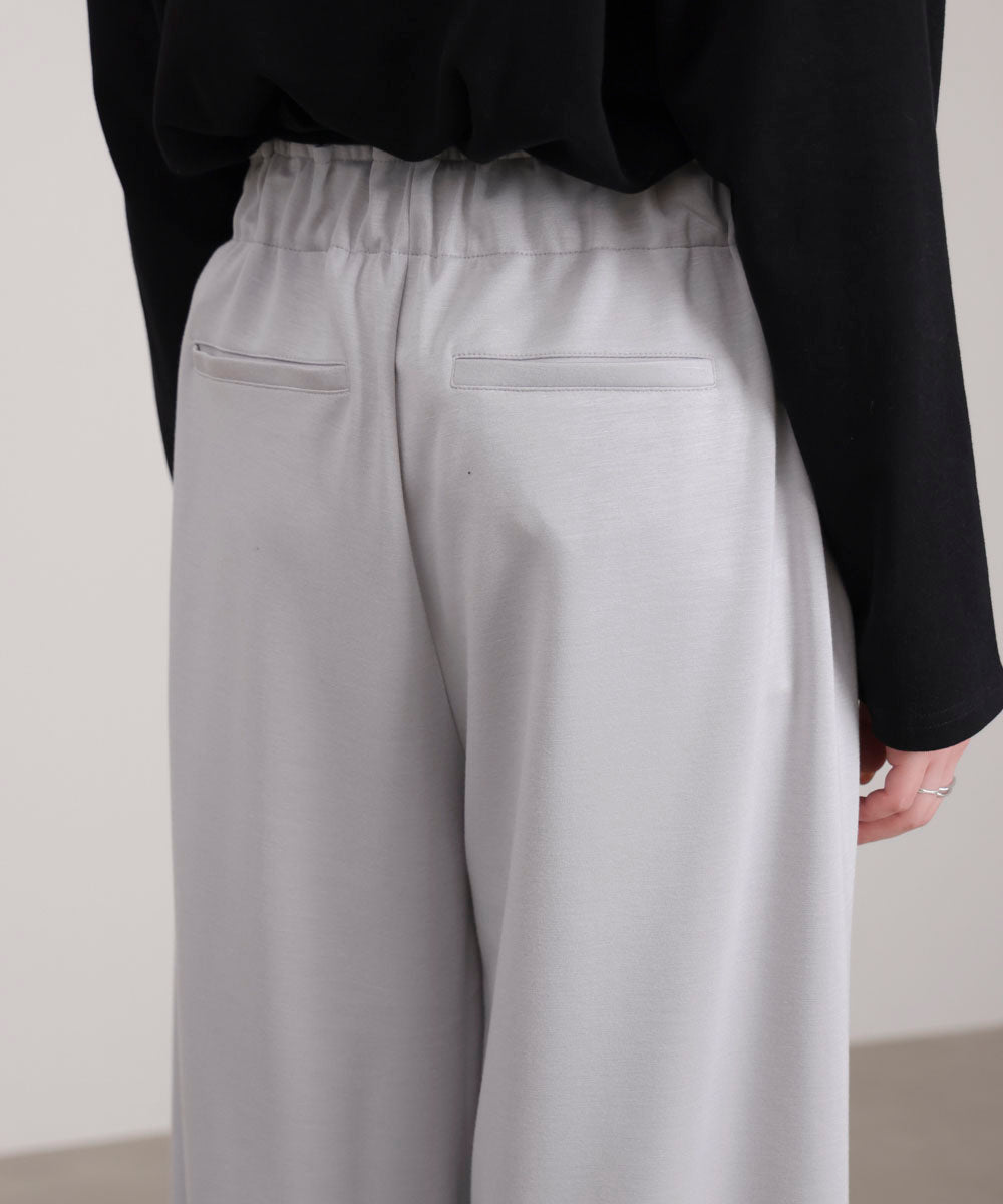 パウンドストレッチセミワイドパンツ