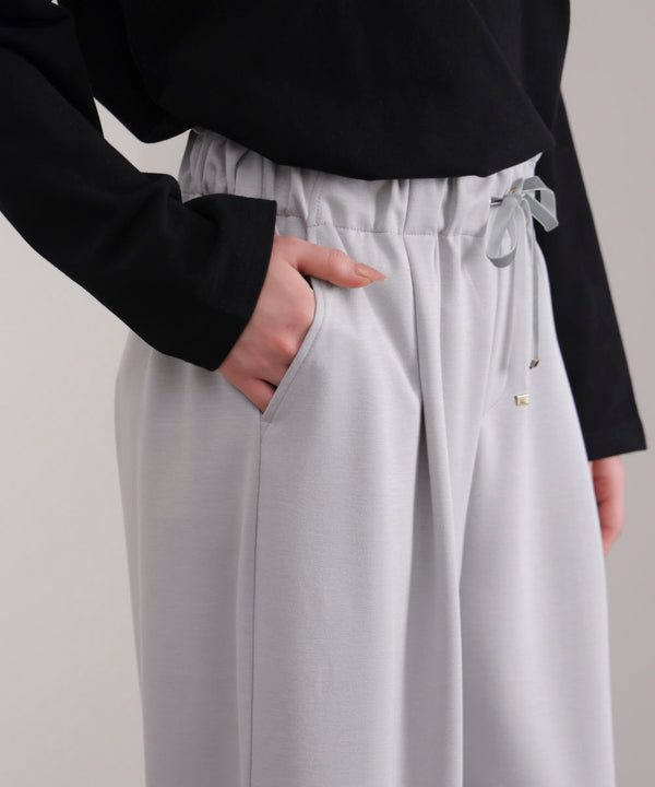 パウンドストレッチセミワイドパンツ