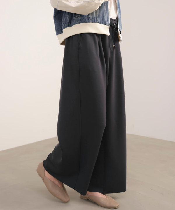 パウンドストレッチセミワイドパンツ