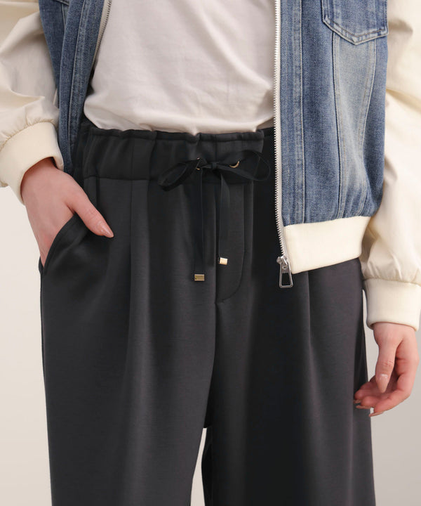 パウンドストレッチセミワイドパンツ