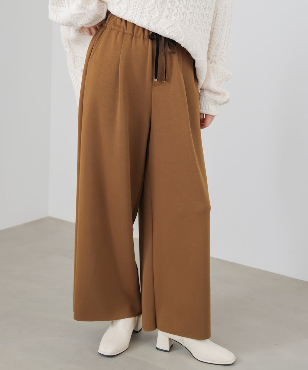 パウンドストレッチセミワイドパンツ