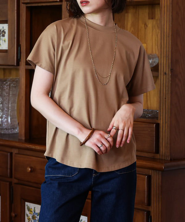 汗染み防止モックネックビューTシャツ