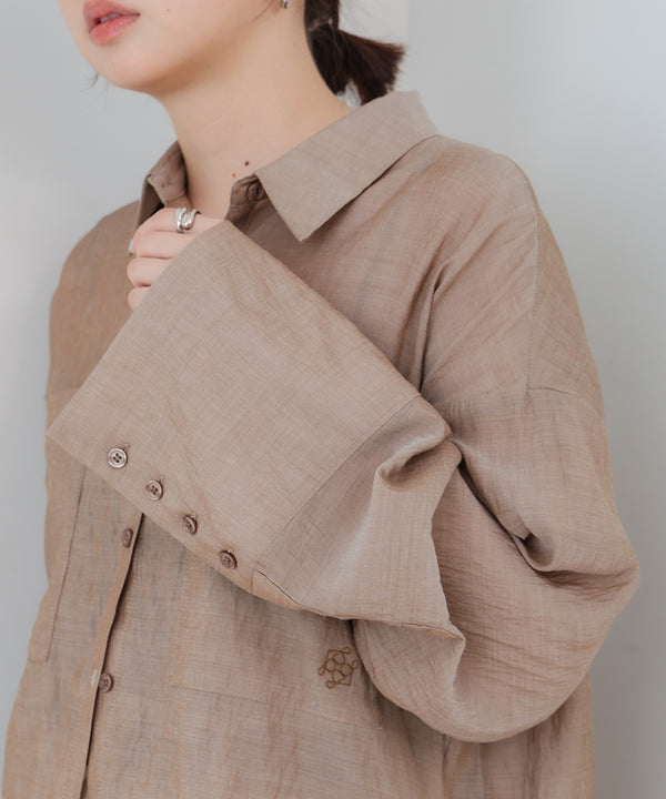 ワイドカフスワンポイント刺繍シアーシャツ