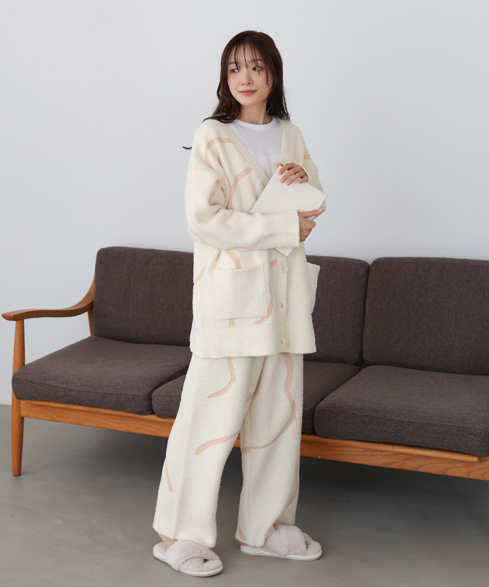 ウェーブモチーフふわもちパンツ
