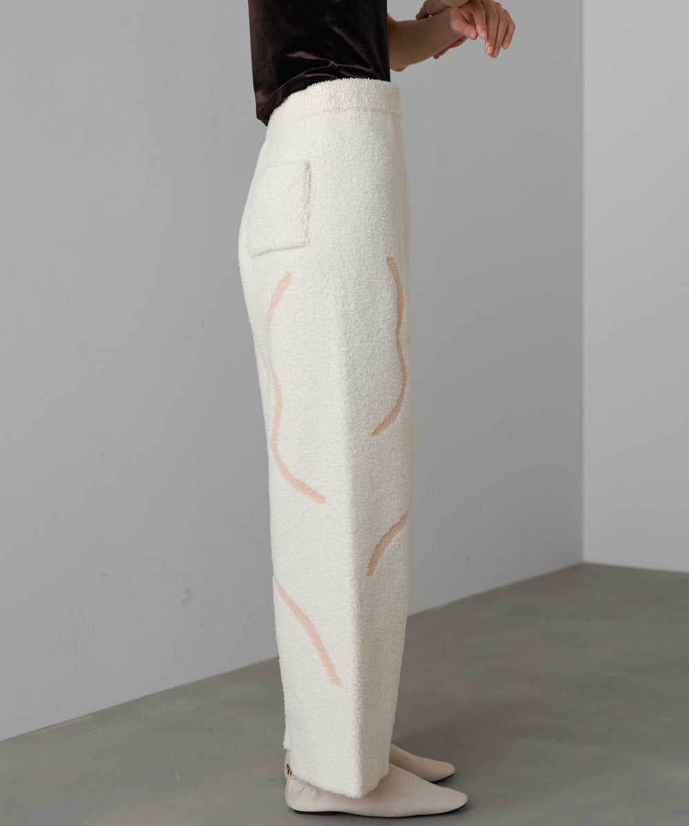 ウェーブモチーフふわもちパンツ