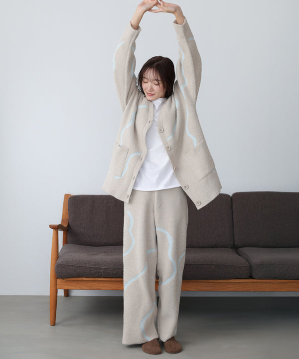 ウェーブモチーフふわもちパンツ