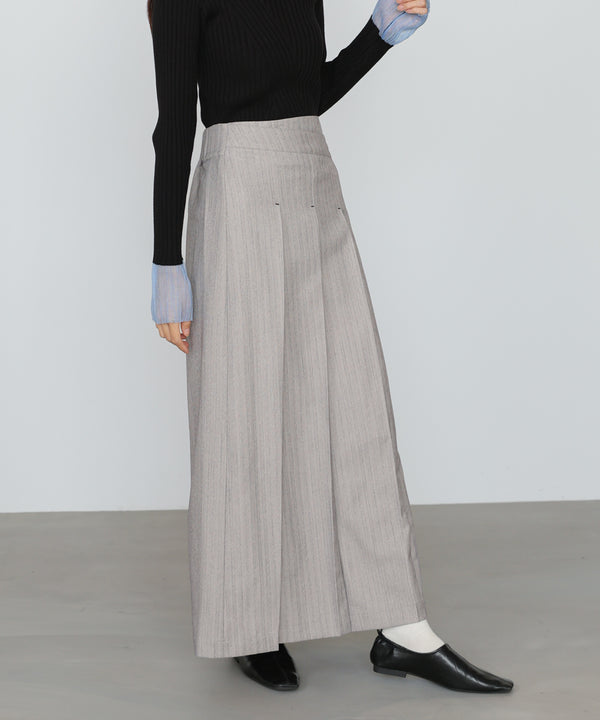 ピンストライプサイドプリーツスカート