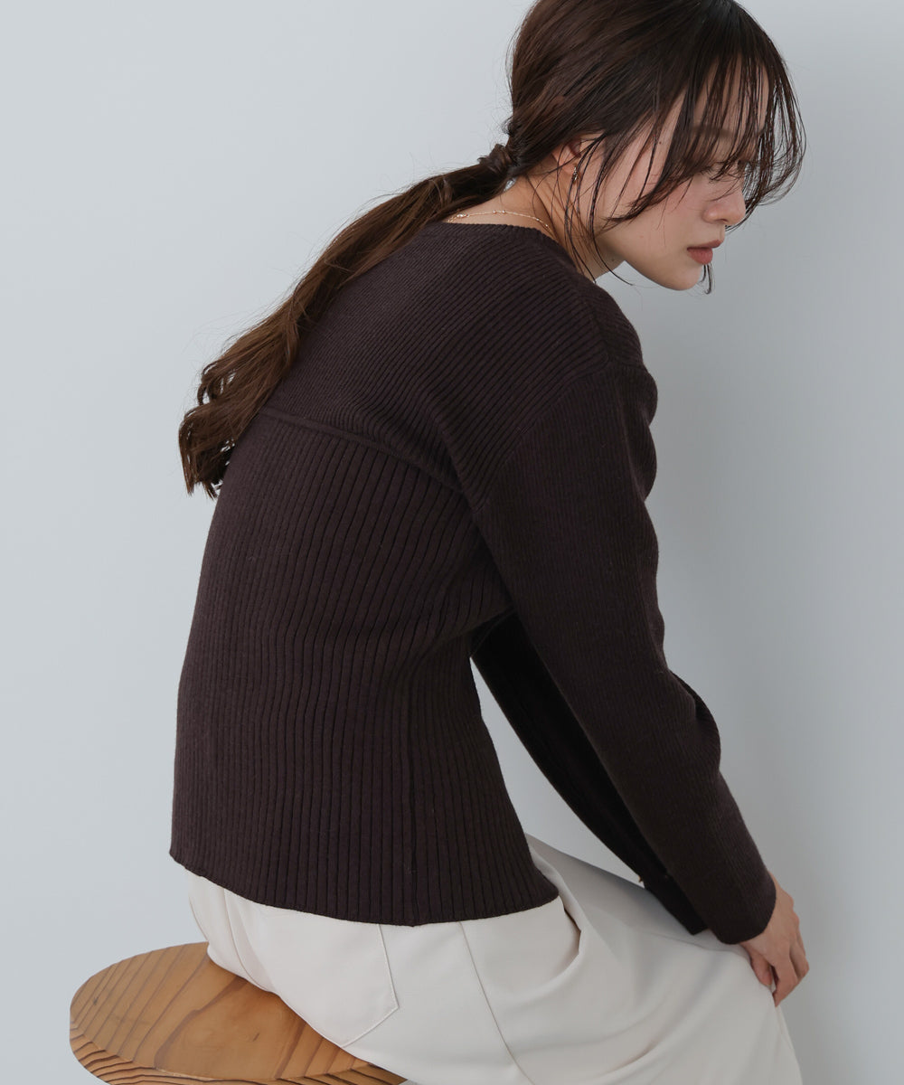 ビスチェライクニットトップス