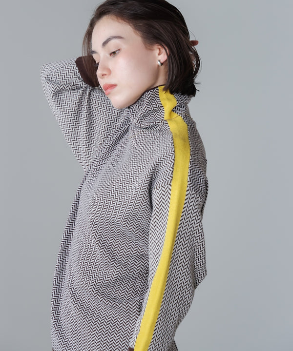 ヘリンボーン配色ニット