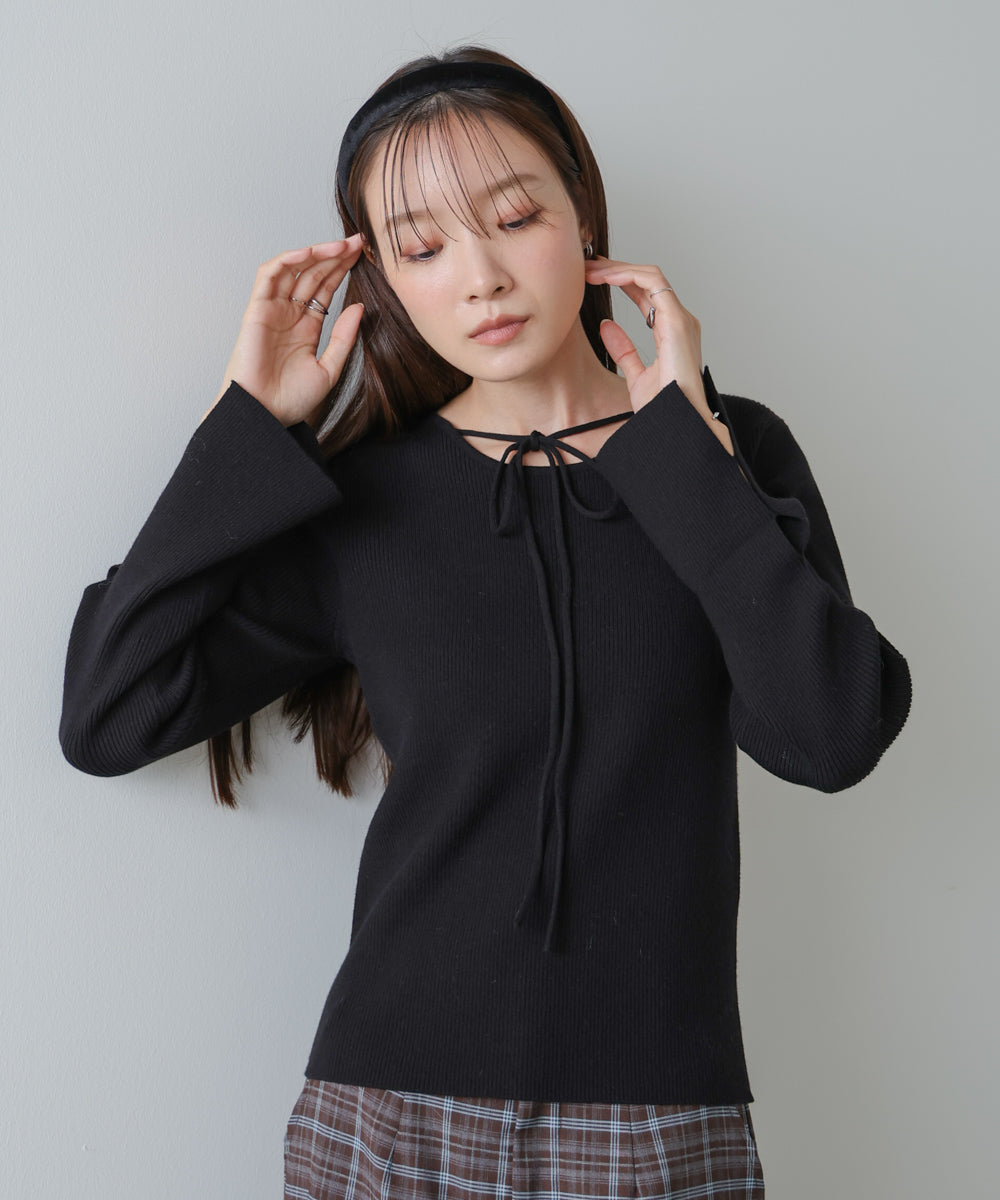 スリットニットトップス