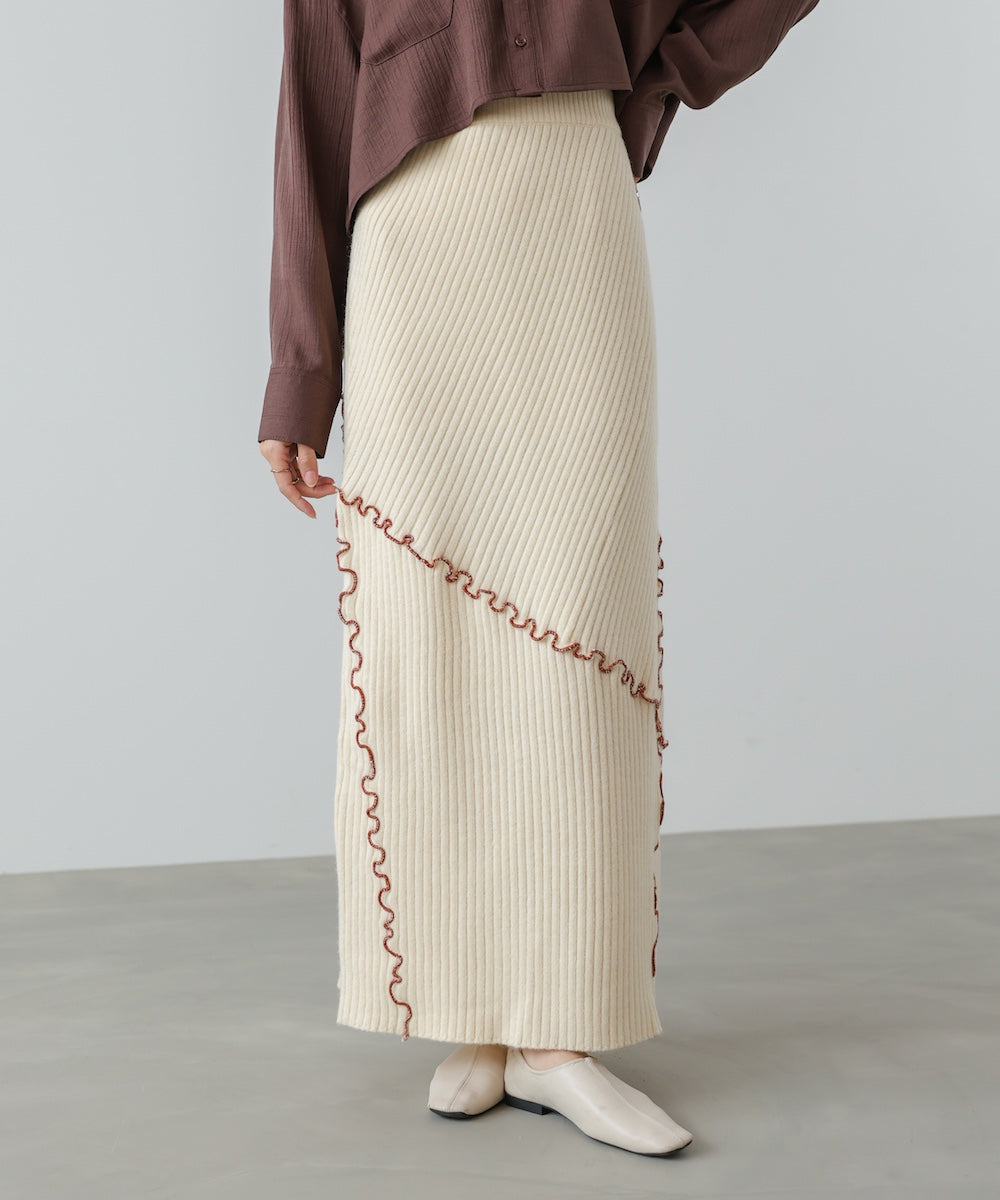 ランダムメロウニットスカート