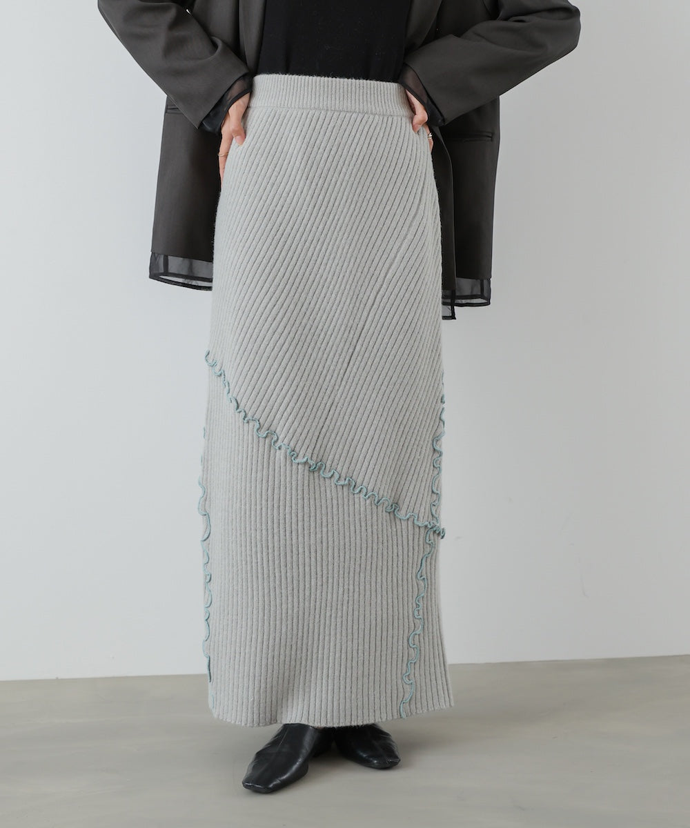 ランダムメロウニットスカート
