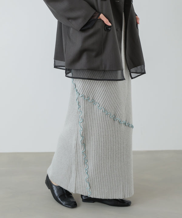 ランダムメロウニットスカート