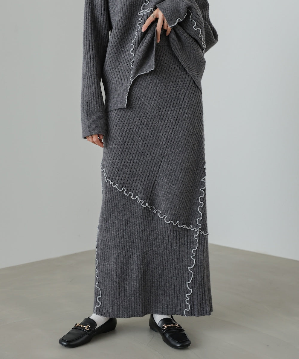 ランダムメロウニットスカート