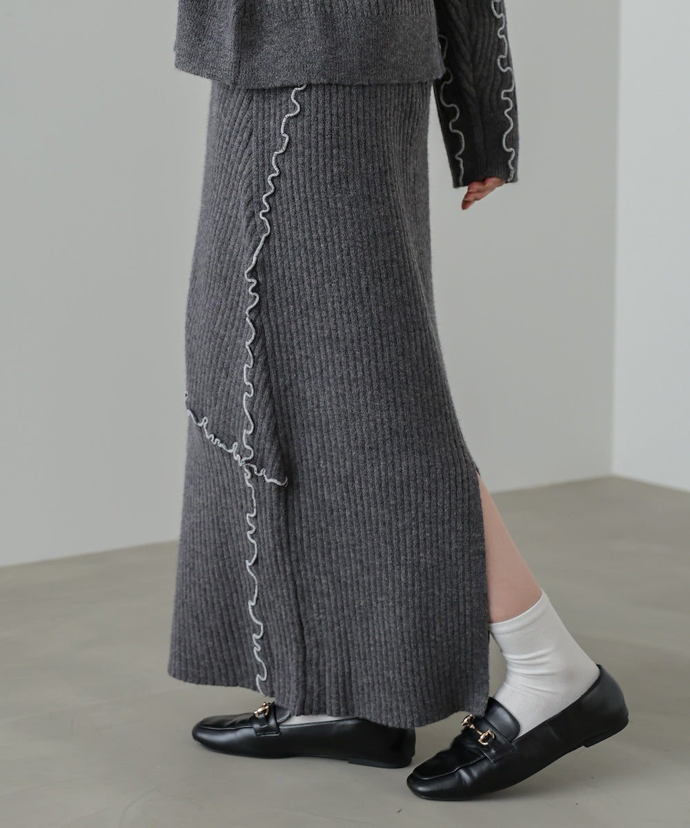 ランダムメロウニットスカート