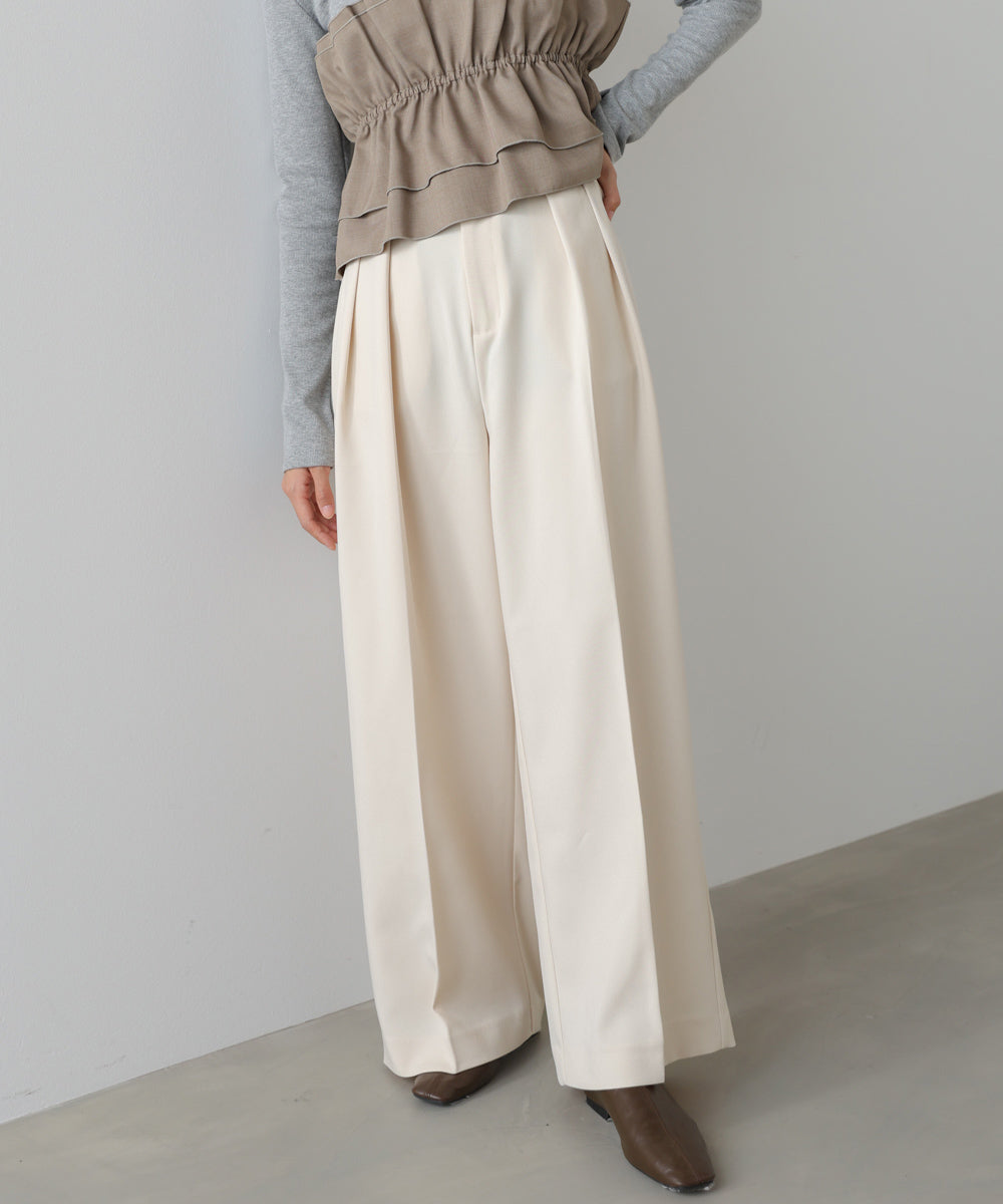 ツータックワイドパンツ